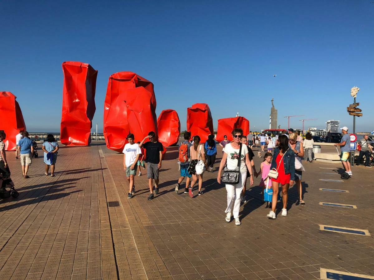 Panoramic View On Beach, Ships, Sea - Place To Be Ostend Exterior photo